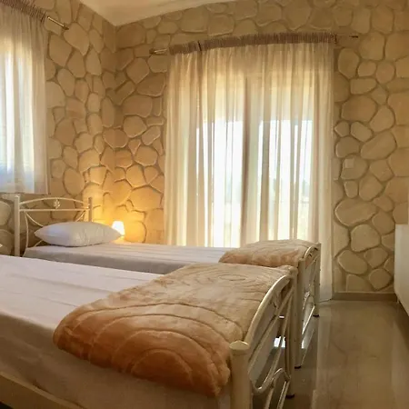 Amfithea House Сasa de vacaciones