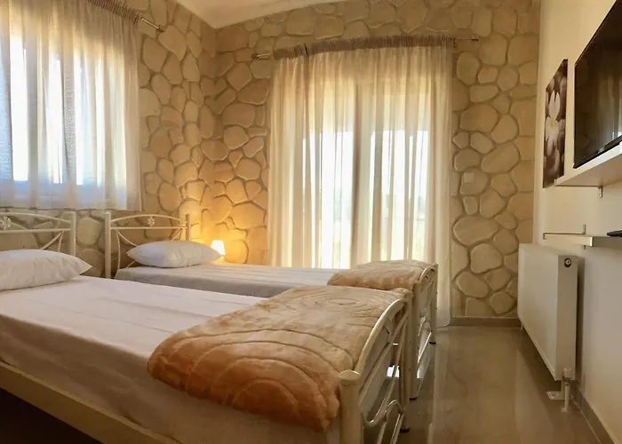 Amfithea House Tatil Evi