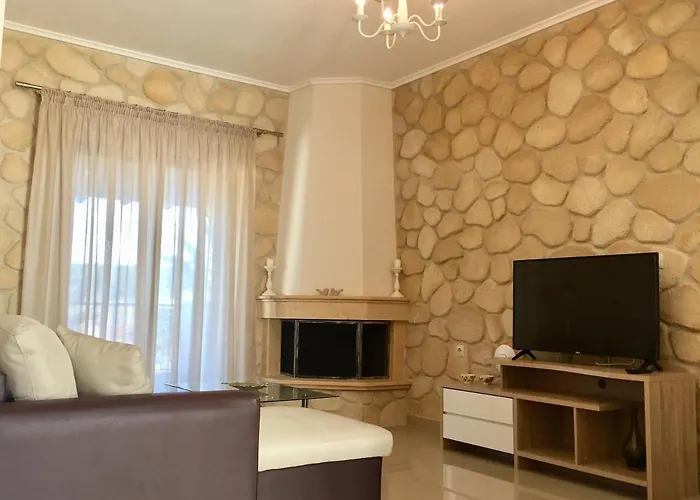 Amfithea House Siviri