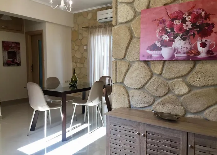 Amfithea House Tatil Evi Siviri